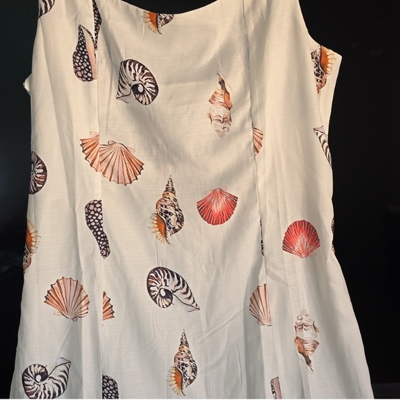 White Shell Print Dress - Picture 3 of 3